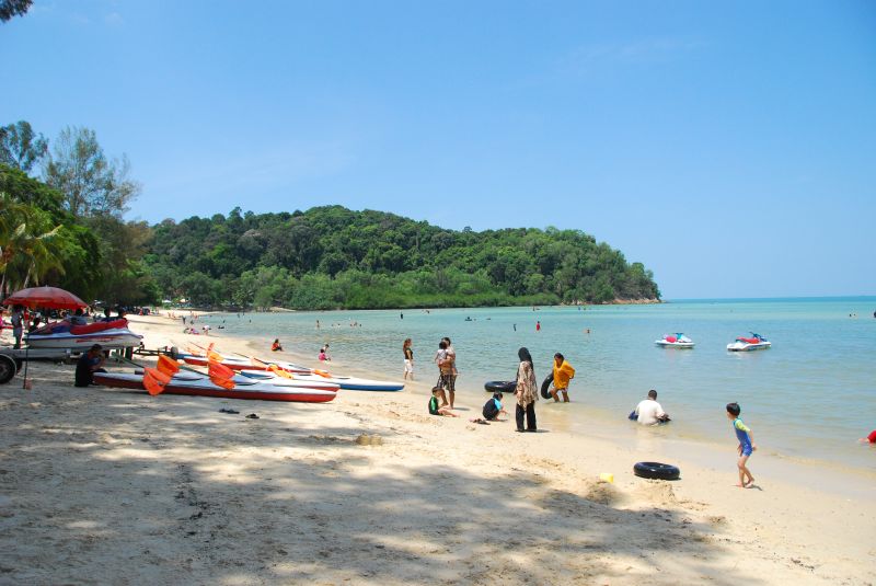 File:Blue Lagoon, Port Dickson, Malaysia.jpeg