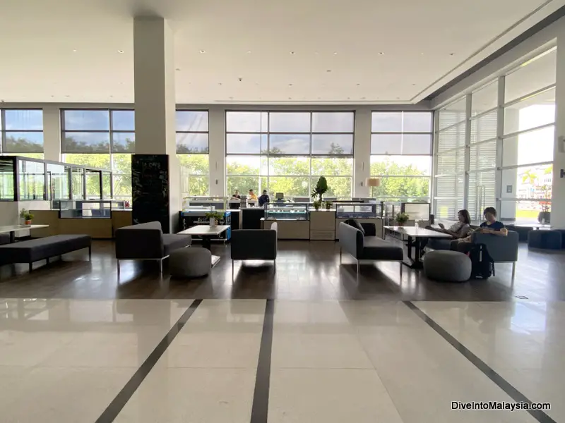 Pullman Miri Waterfront Le Cafe