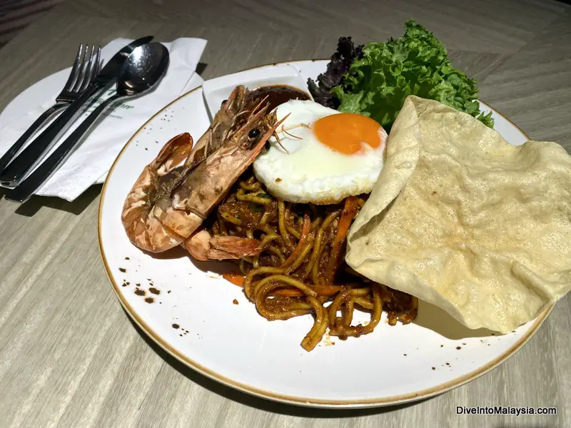 mee mamak at Holiday inn jb room service