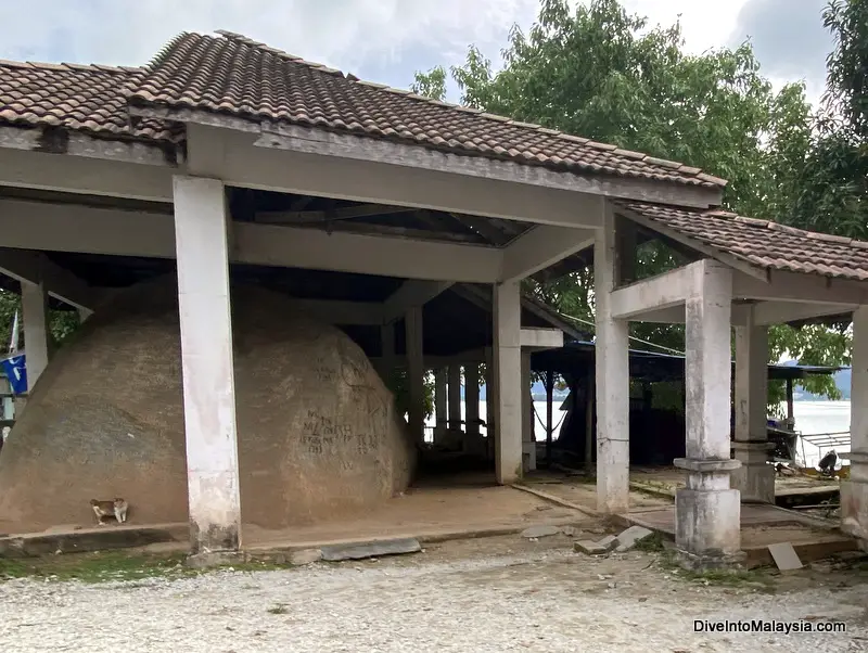 Batu Bersurat (Sacred Rock) Pangkor