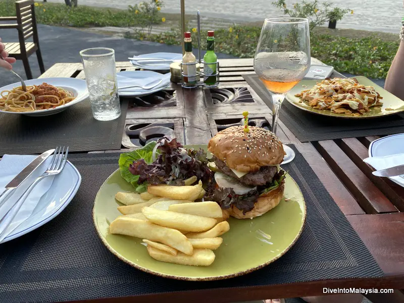 Our dinner at Sportsbar @ Saffron Tanjung Rhu Resort