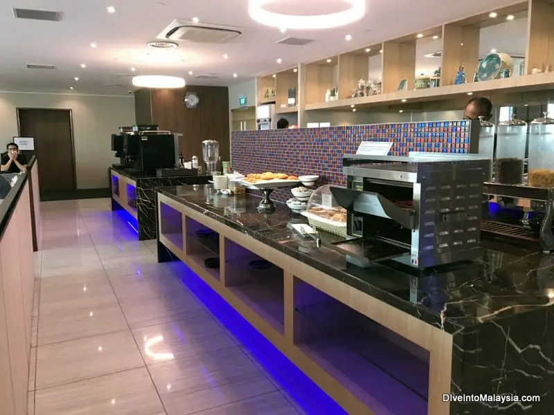 Toaster, coffee and other food SATS Premier Lounge