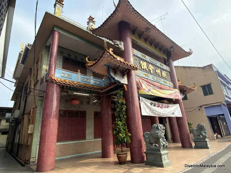 Muar Nan Hai Fei Lai Temple