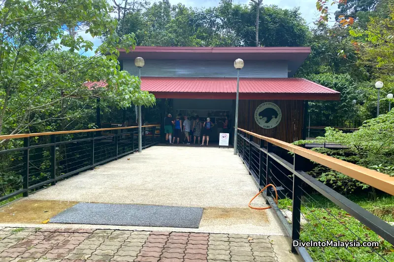 Bornean Sun Bear Conservation Centre entry
